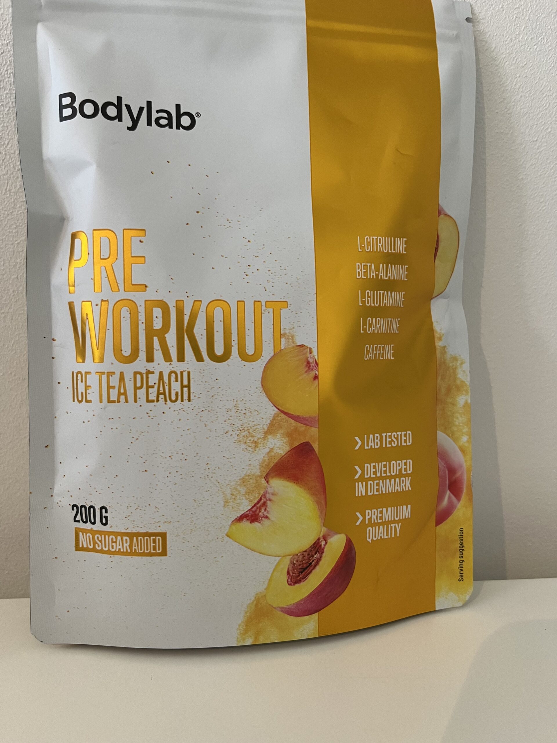 bodylab-pre-workout-200g-icea-tea-peach-pose