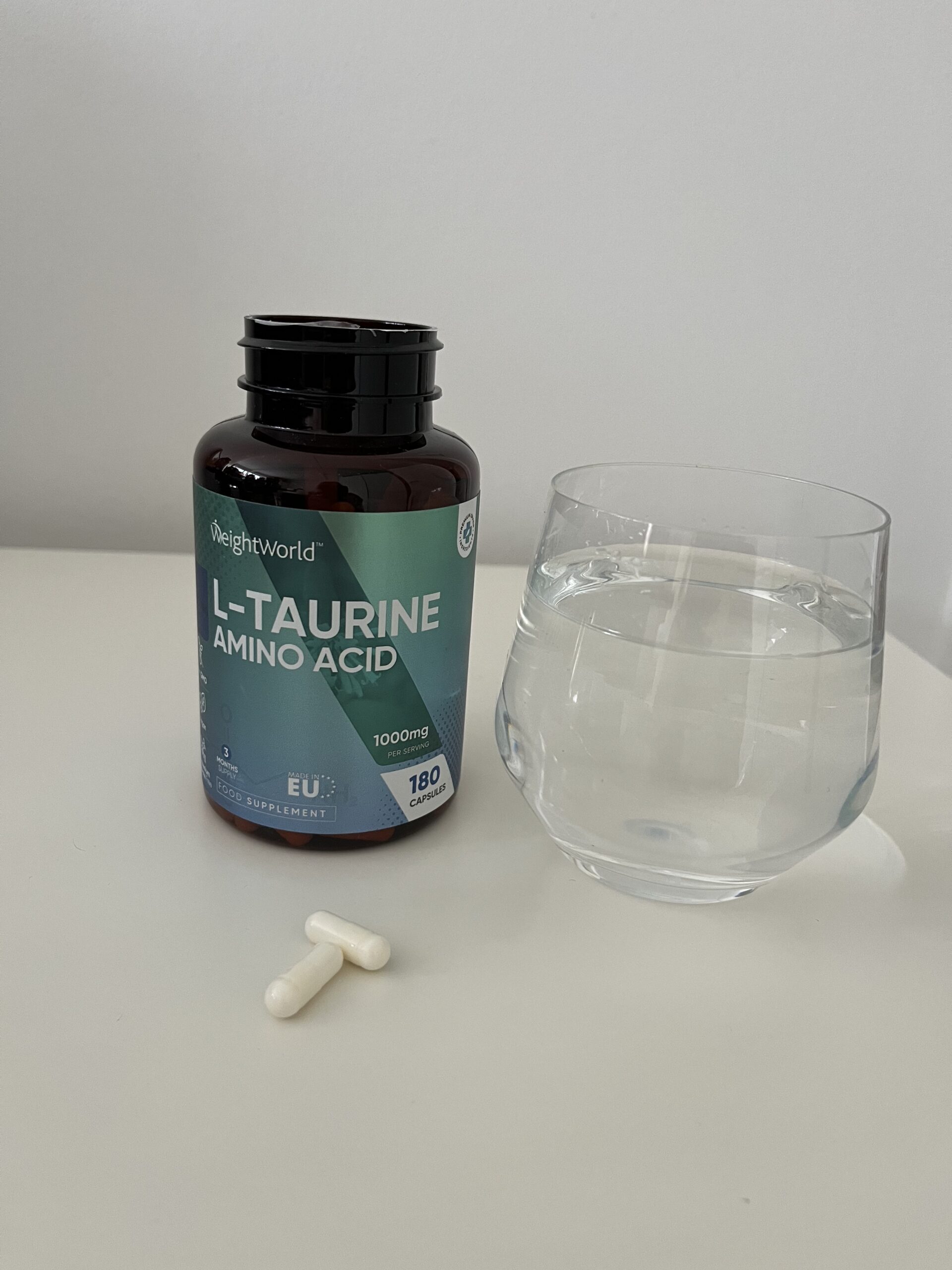weightworld-l-taurine-amino-acid-1000-mg-og-vand-og-piller