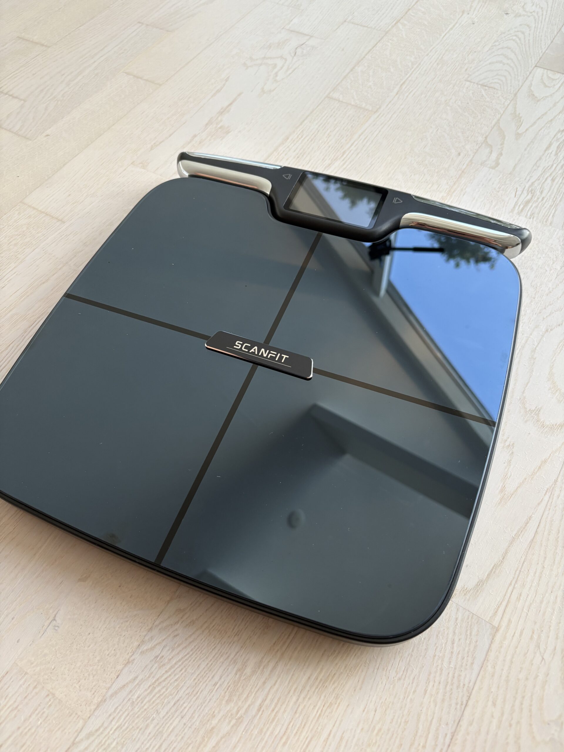 scanfit-body-pilot-kropsscanner-kongeblaa