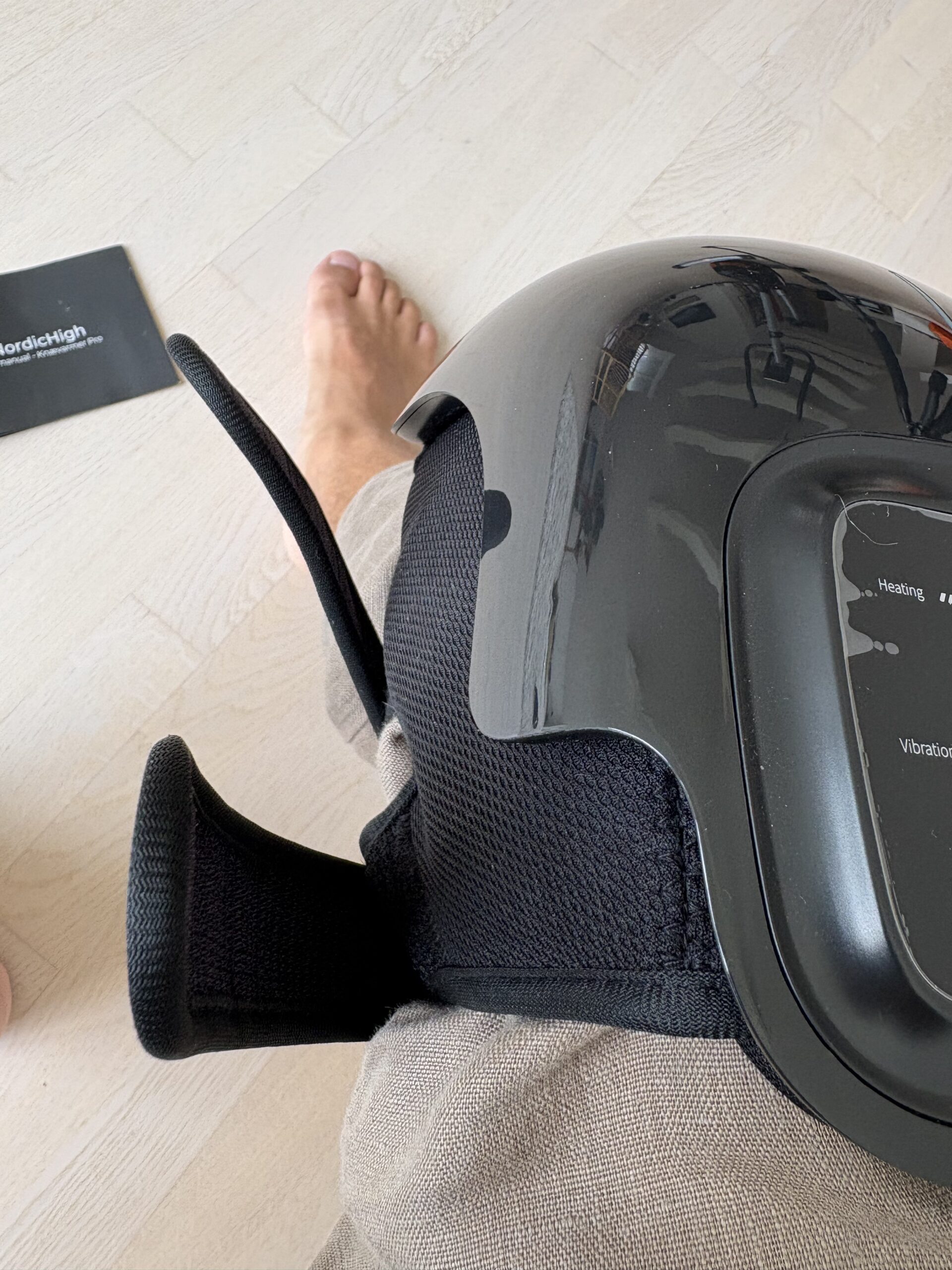 NordicHigh Infrarød Knævarmer Pro - På knæ