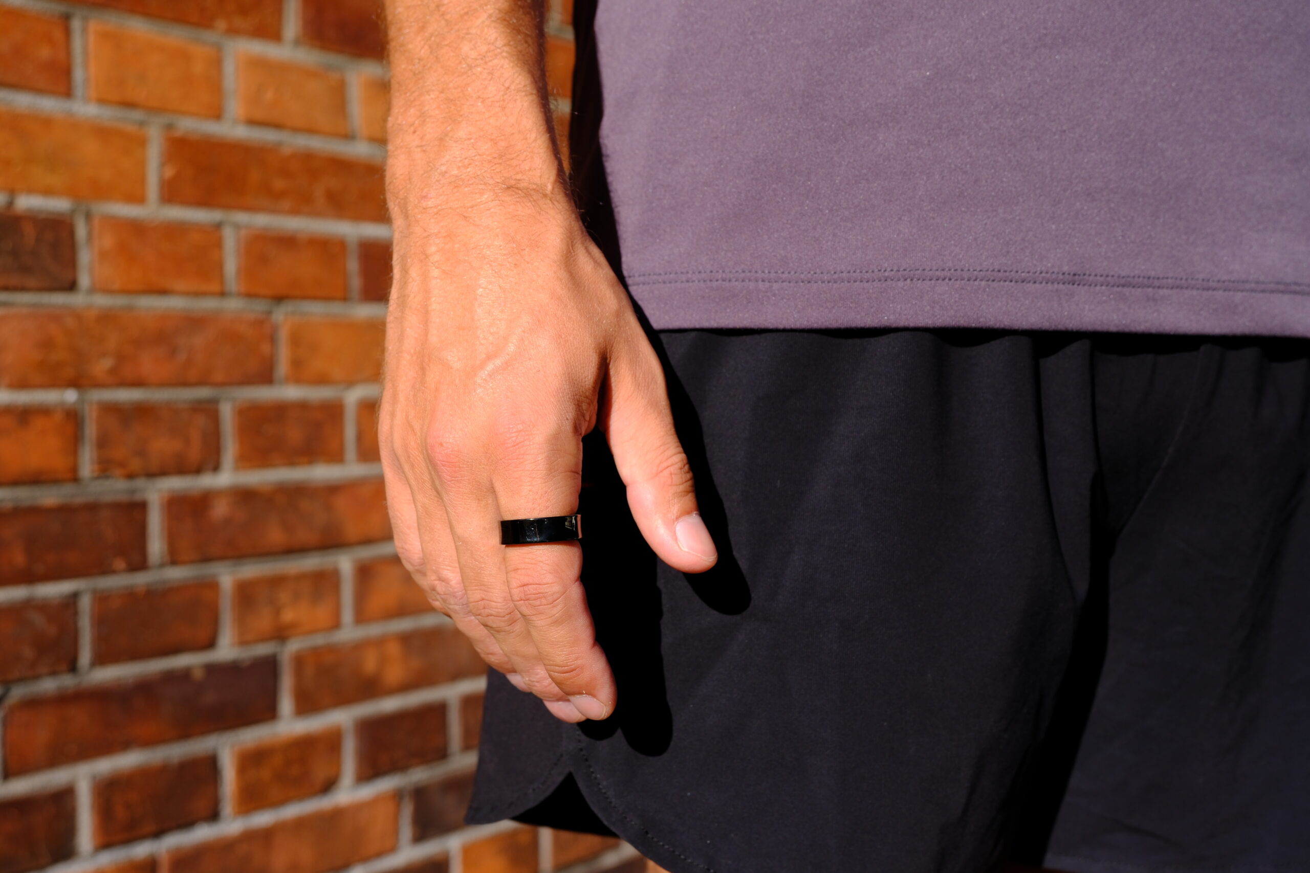 luvo-ring-ii-paa-finger