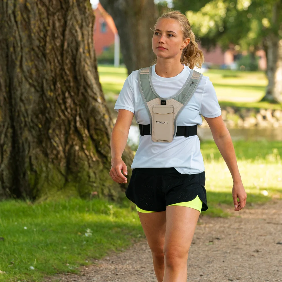 runmate-loebevest-med-mobilholder
