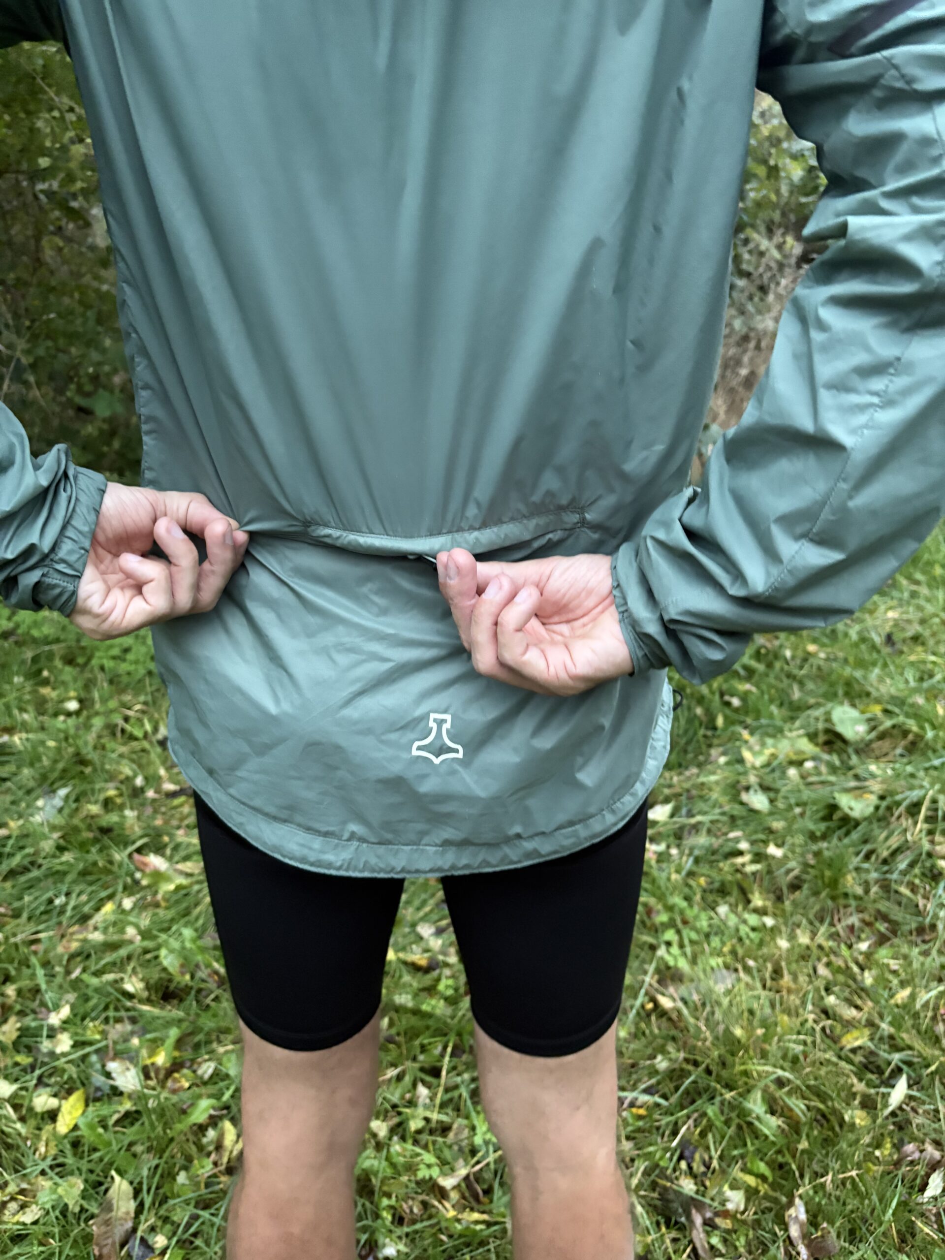 liiteguard AERO-TECH WINDBREAKER - Grøn - Lomme bagpå 01