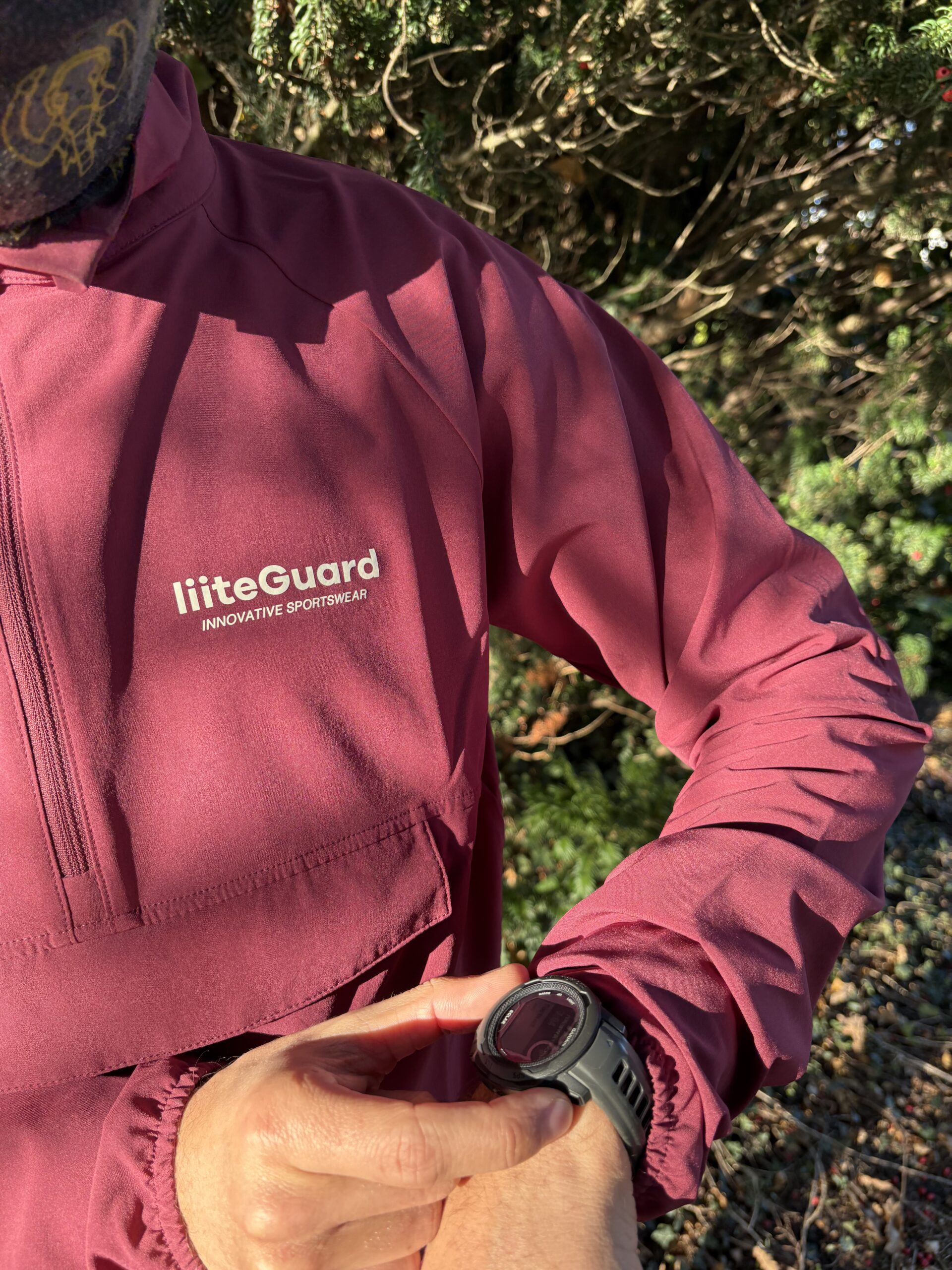 liiteguard-re-liite-anorak-paa-herre-med-loebeur