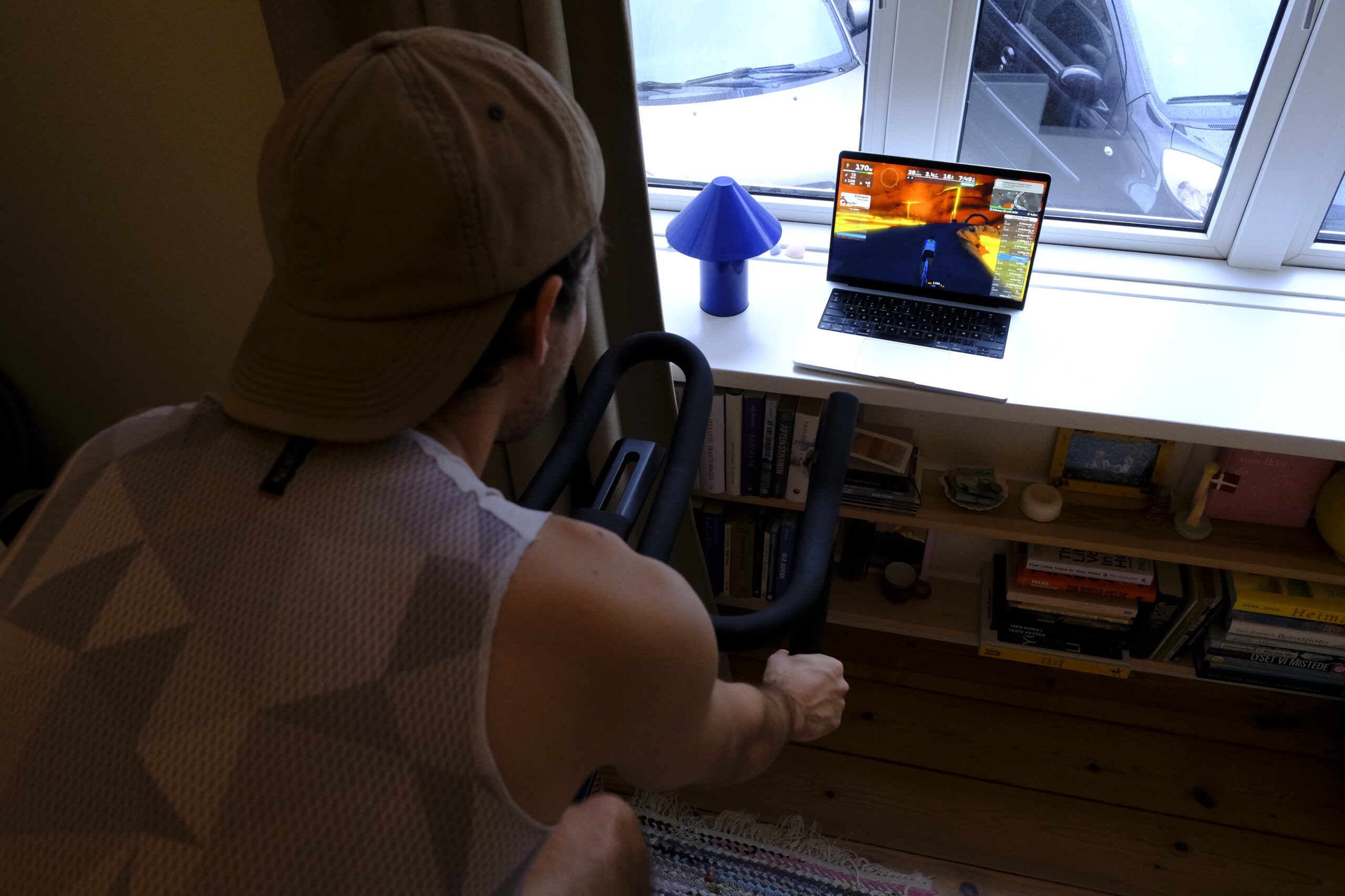 christian-cykler-paa-zycle-zbike-2-0-med-zwift-01