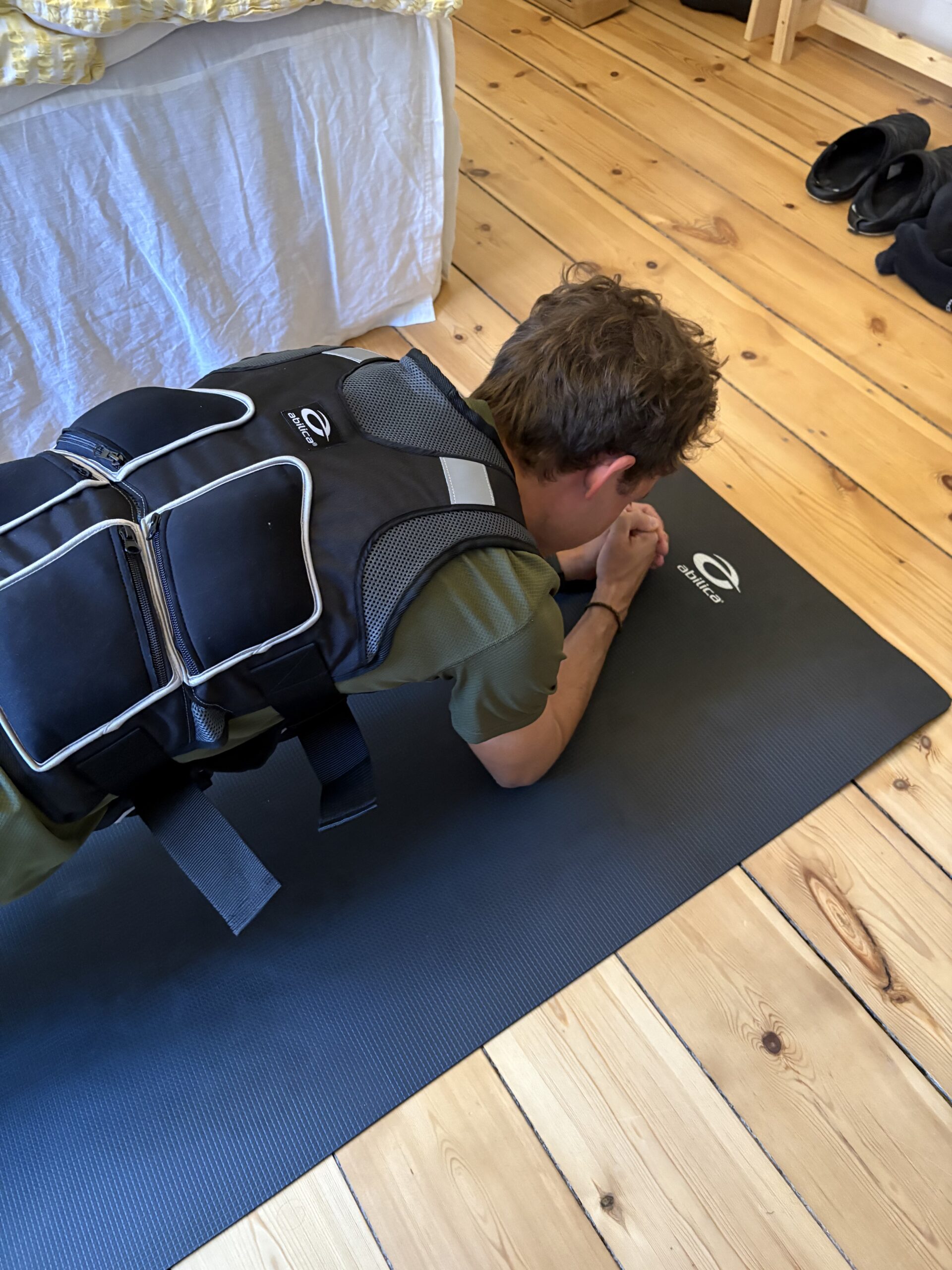 Abilica-Vægtvest-Flexi-planke-2