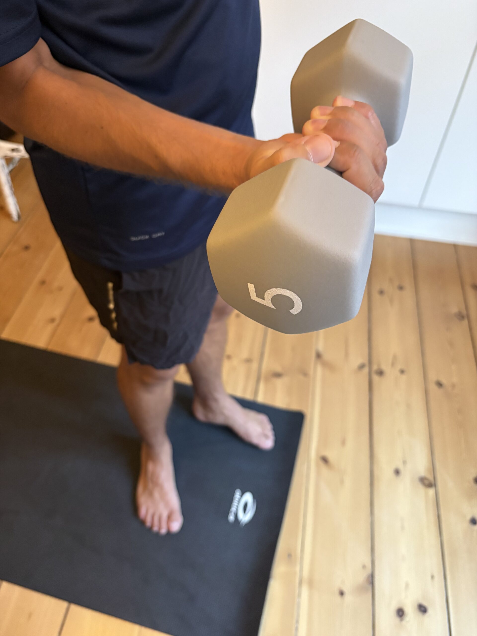 abilica-neopren-dumbbell-5-kg-graa-04